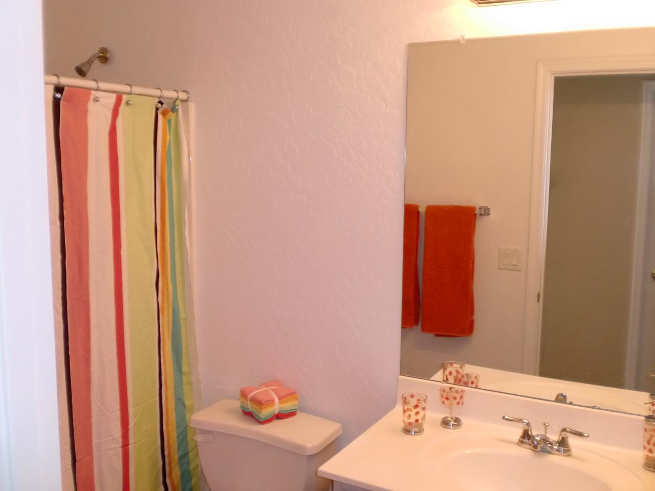 7577 West Ocotillo Road Glendale, AZ 85303 - Photo 11 of 18 Hall Bath
