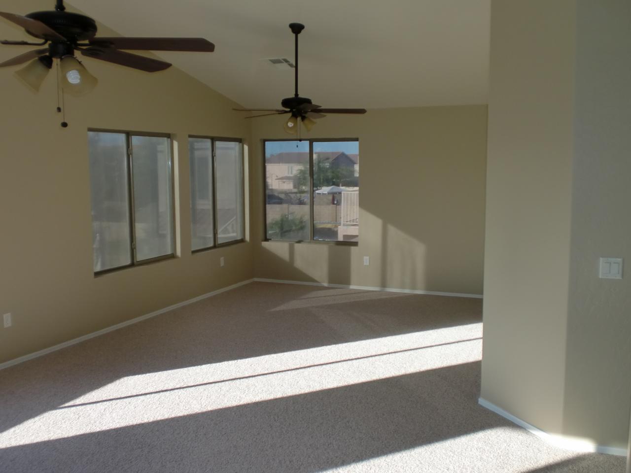 7577 West Ocotillo Road Glendale, AZ 85303 - Photo 14 of 18 Upstairs Loft