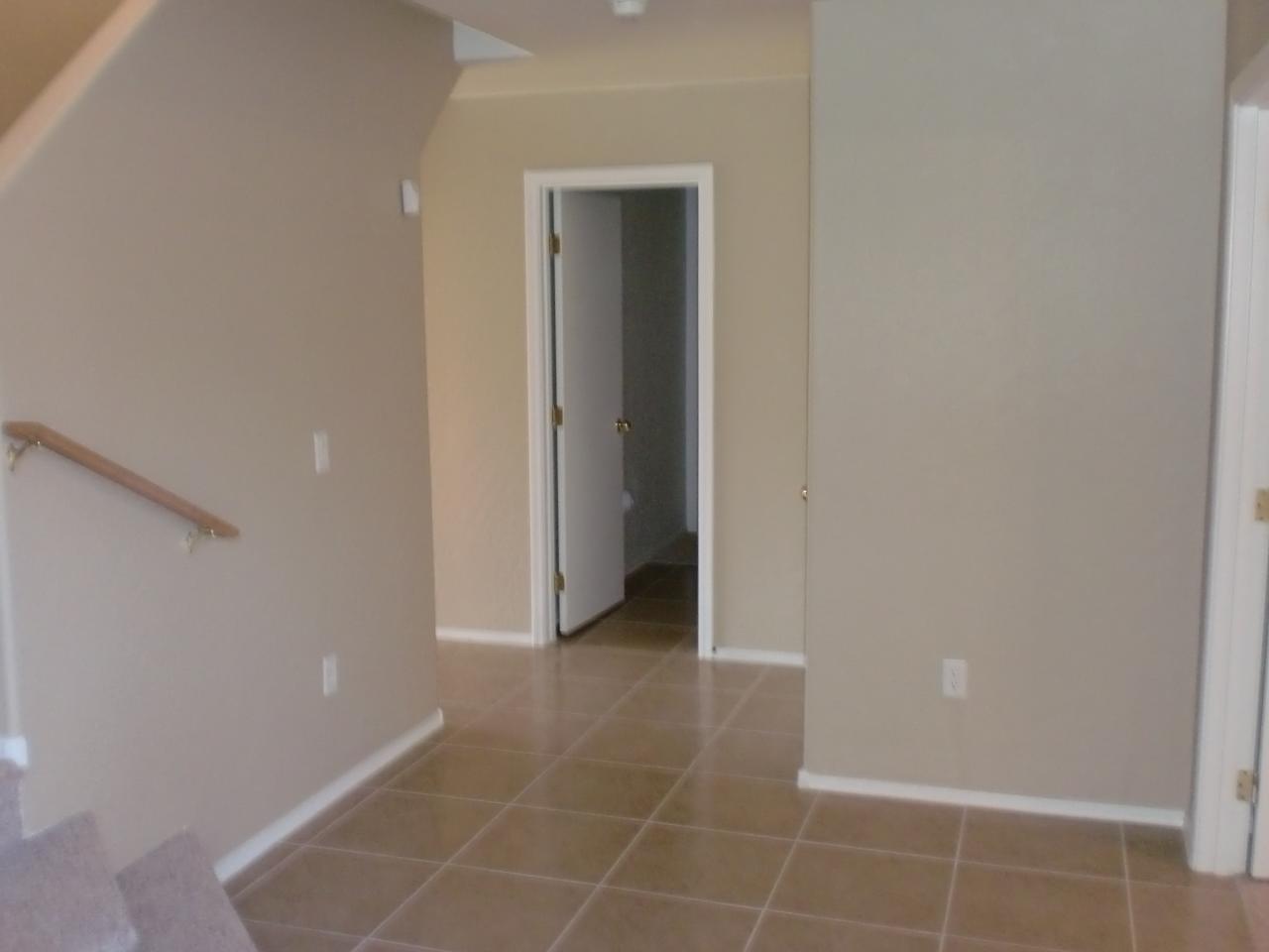 7577 West Ocotillo Road Glendale, AZ 85303 - Photo 17 of 18 Entry