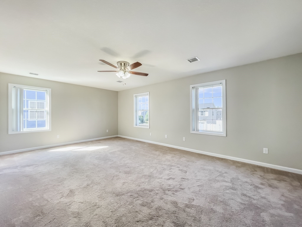 210 Naismith Street Springfield, MA 01104 - Photo 27 of 38