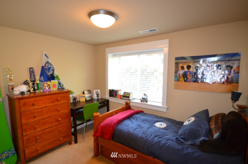 5807 55th Avenue Northeast, Unit B Seattle, WA 98105 - Photo 13 of 15