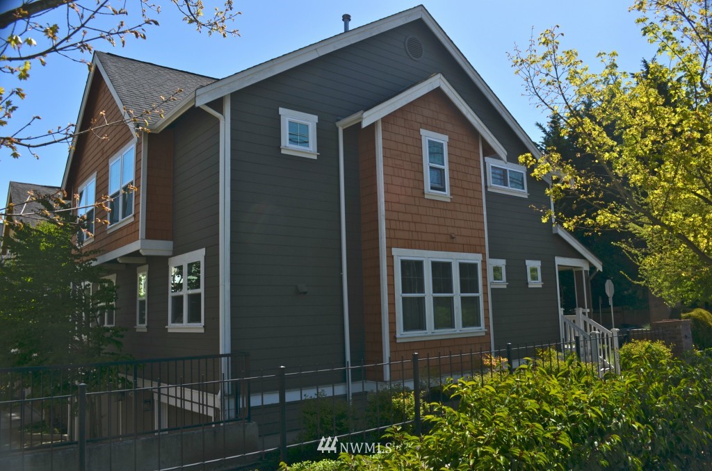 5807 55th Avenue Northeast, Unit B Seattle, WA 98105 - Photo 15 of 15