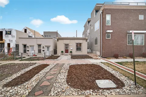 a view of a very nice looking yard