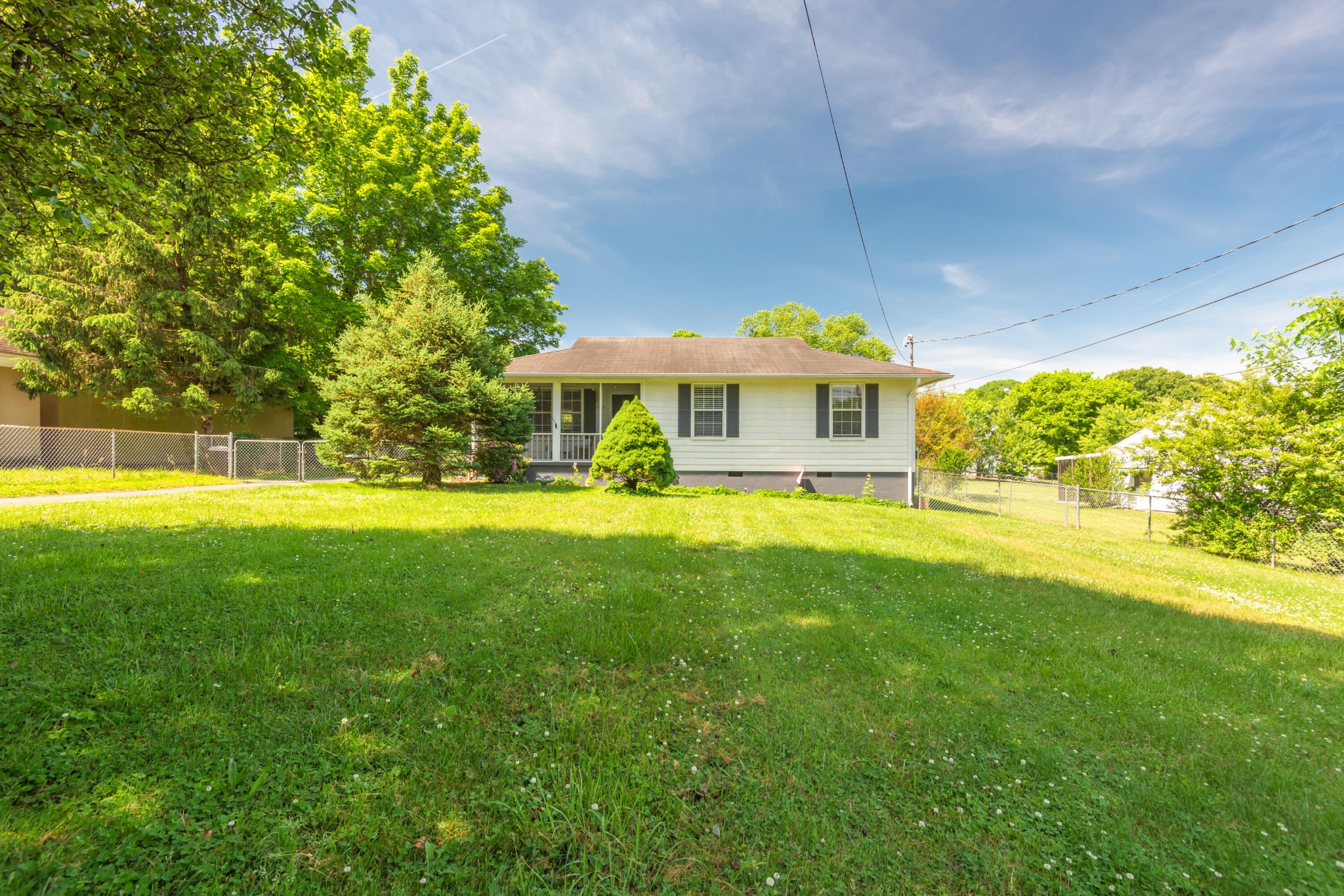 4915 Rowan Road Knoxville, TN 37912 - Photo 1 of 24 Gallery Image 1