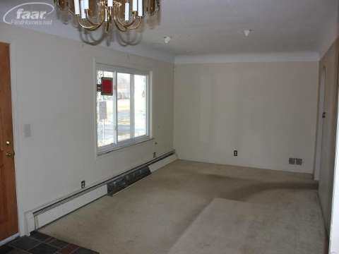 6084 Corunna Road Flint, MI 48532 - Photo 3 of 29 20352234-2.JPG