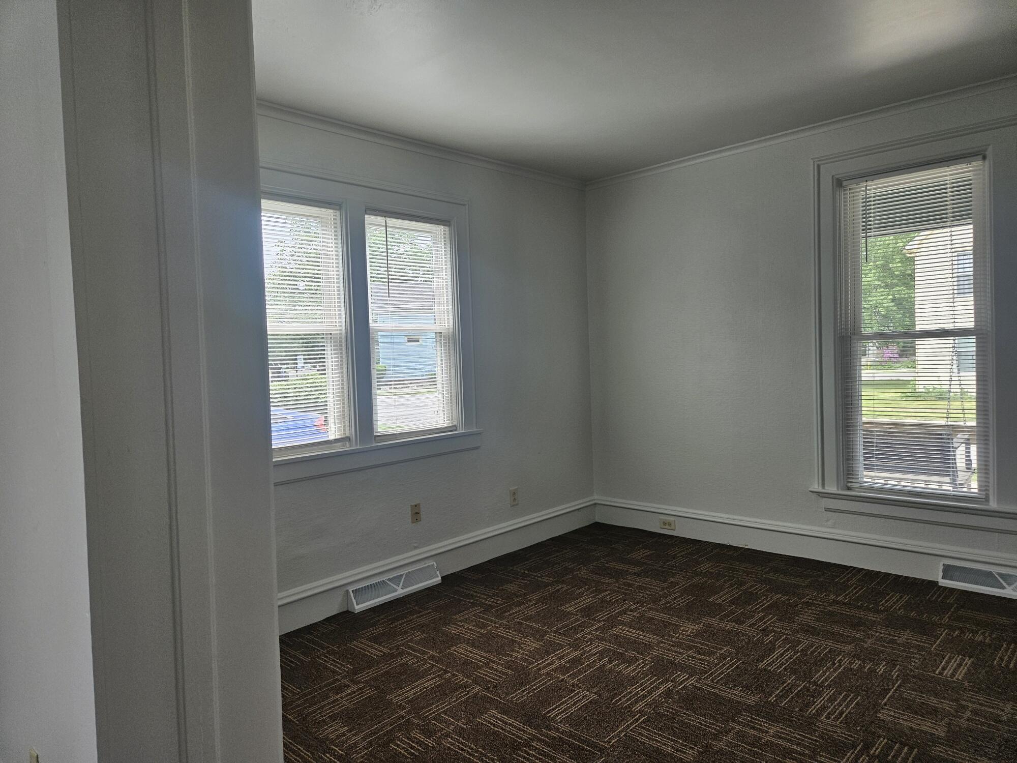 907 Tyler Street La Porte, IN 46350 - Photo 14 of 20 2000x1500