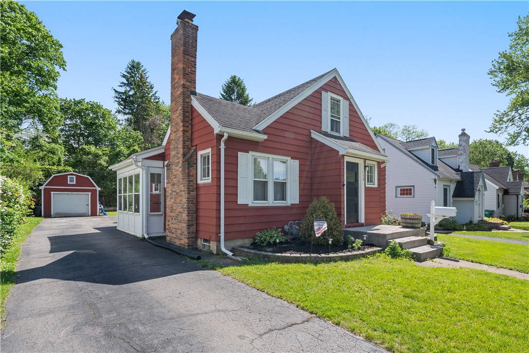 173 Coolidge Road Irondequoit, NY 14622 - Photo 3 of 46