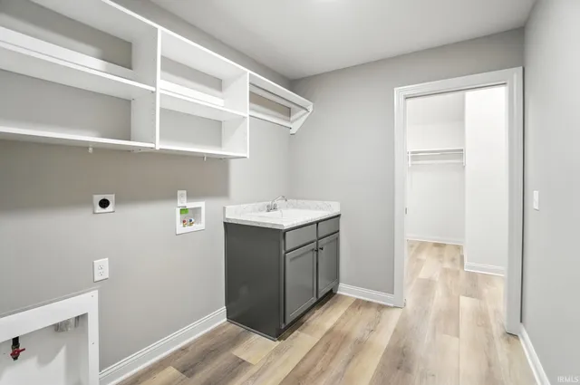 $496,400 | 9175 Landin Pointe Boulevard, New Haven, IN 46774