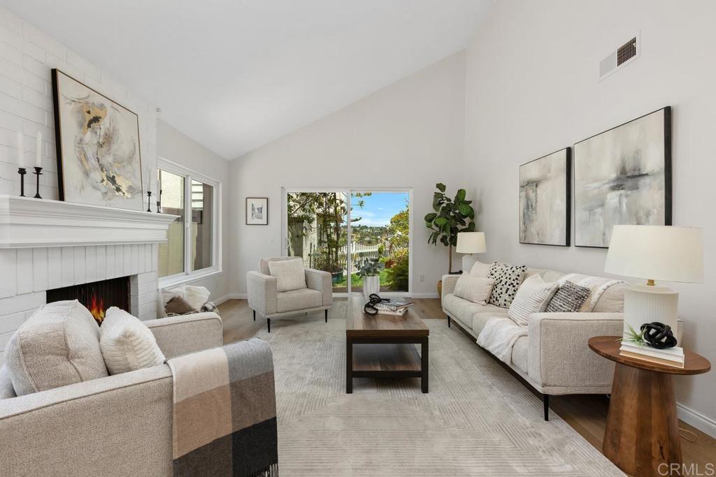 1729 Gascony Road Encinitas, CA 92024 - Photo 2 of 37