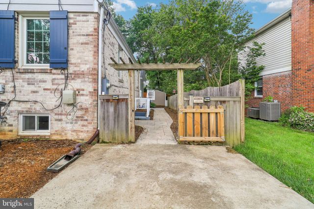 $1,275,000 | 1812 Youngblood Street, McLean, VA 22101