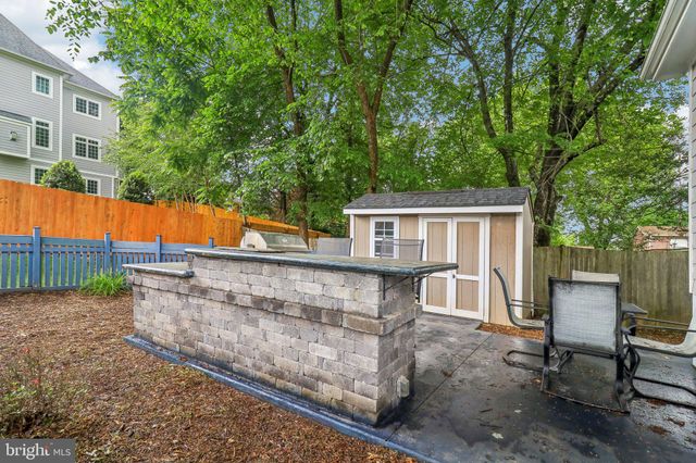 $1,275,000 | 1812 Youngblood Street, McLean, VA 22101