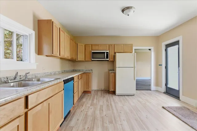 $280,000 | 1671 Federal Road, Livermore, ME 04253