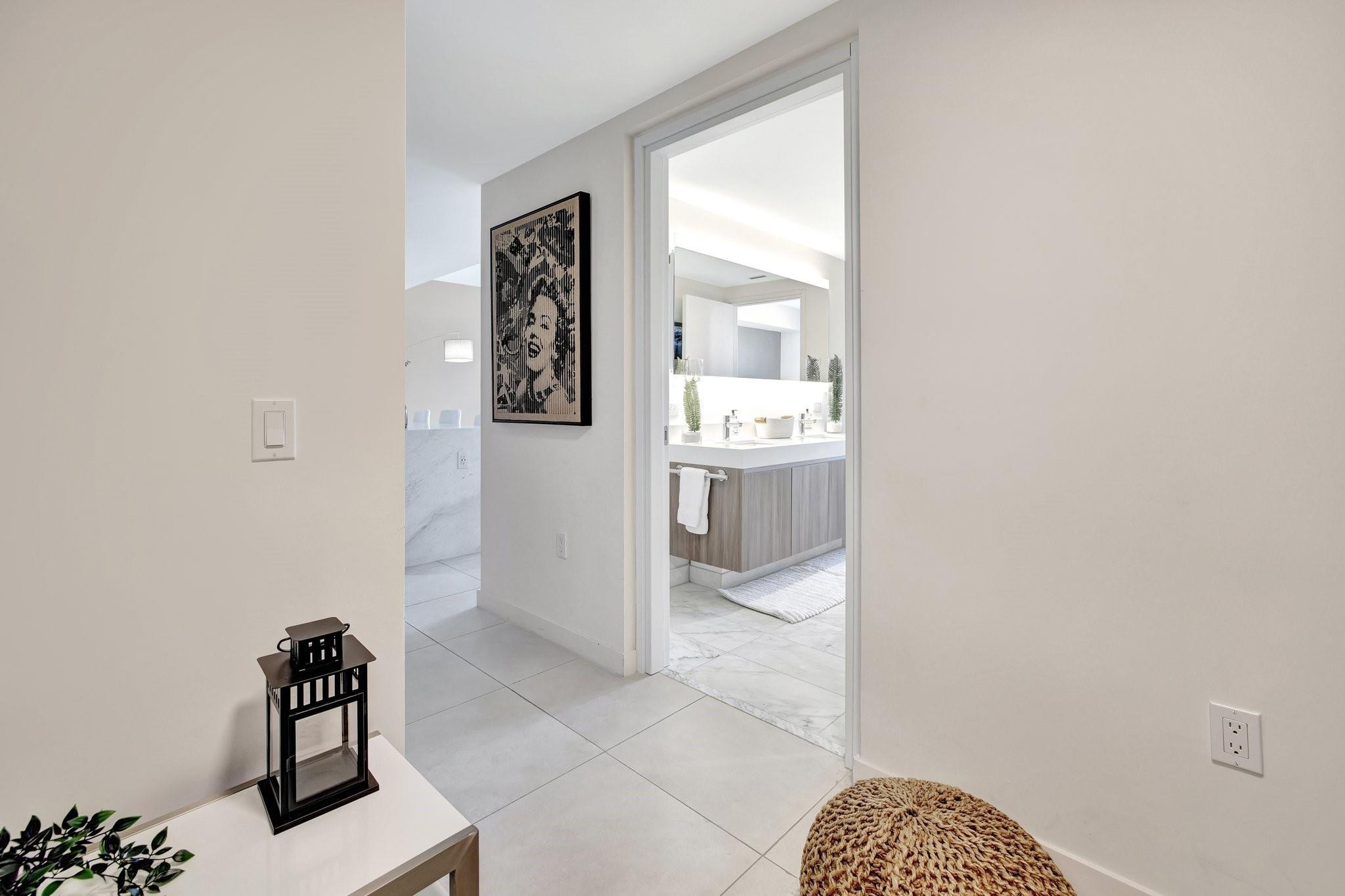 401 North Birch Road, Unit 413 Fort Lauderdale, FL 33304 - Photo 11 of 38 Photo 11