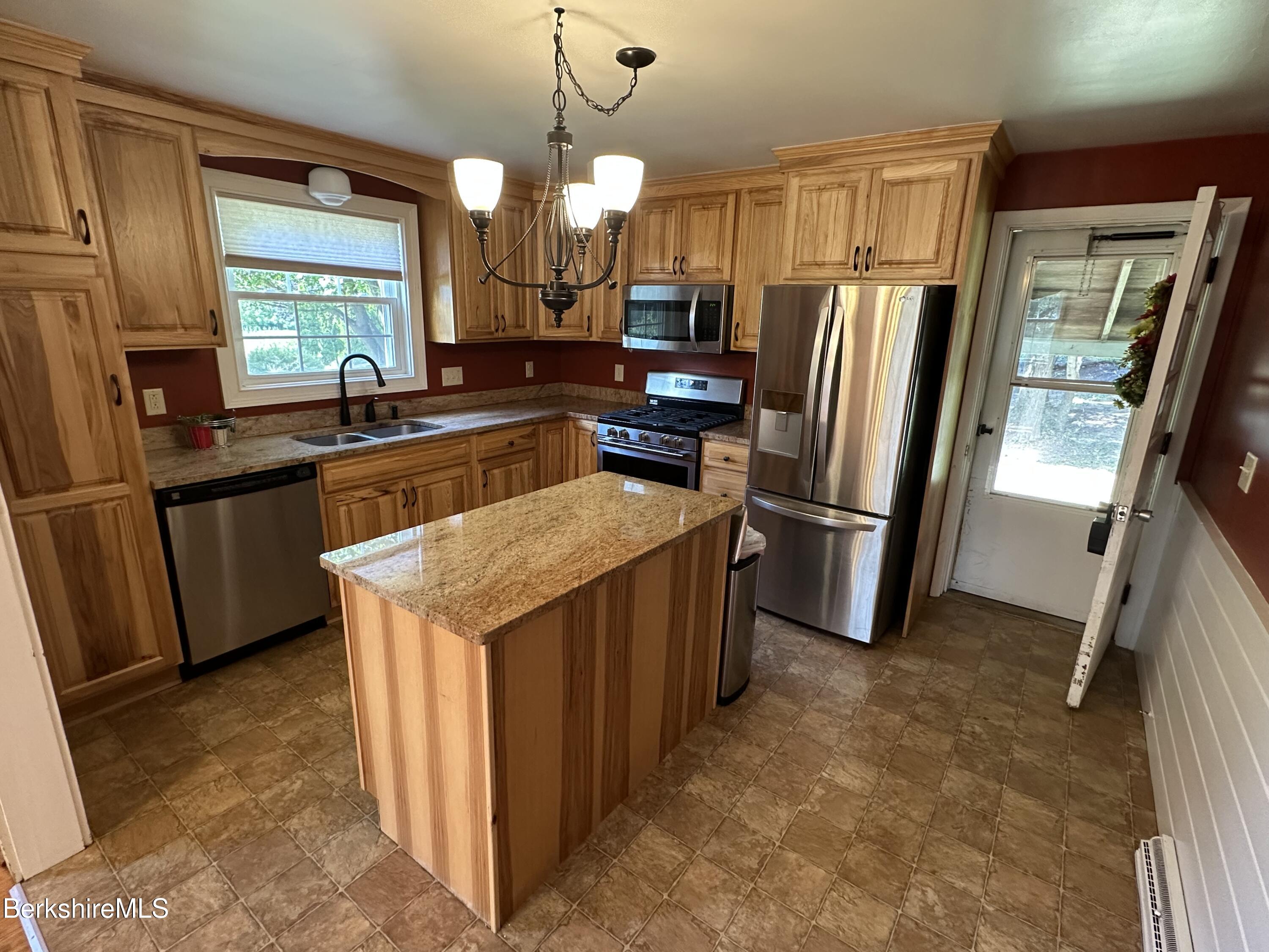 40 Stringer Avenue Lee, MA 01238 - Photo 12 of 63 IMG_4025
