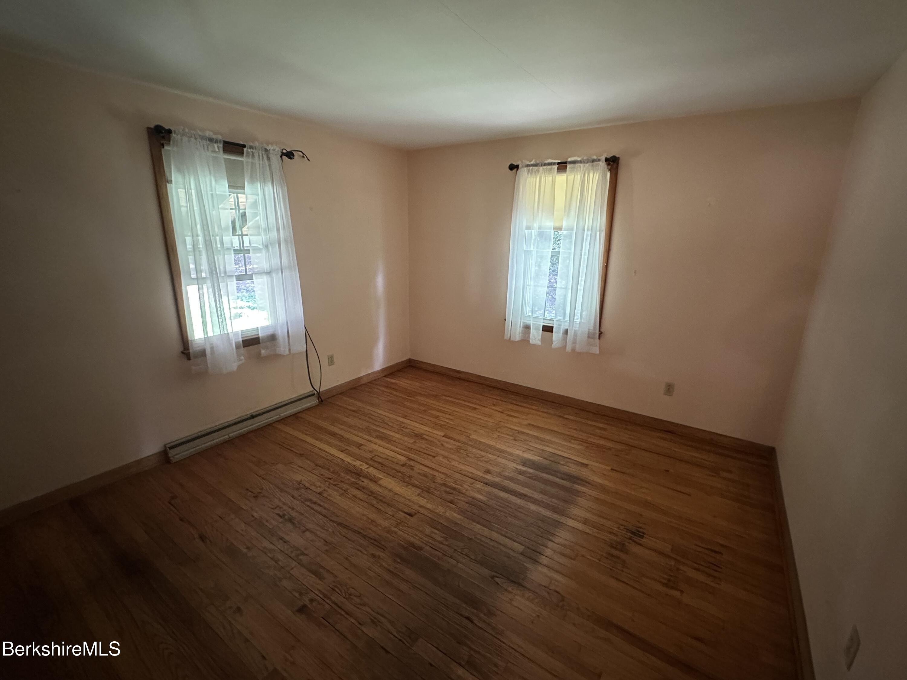 40 Stringer Avenue Lee, MA 01238 - Photo 14 of 63 IMG_4027