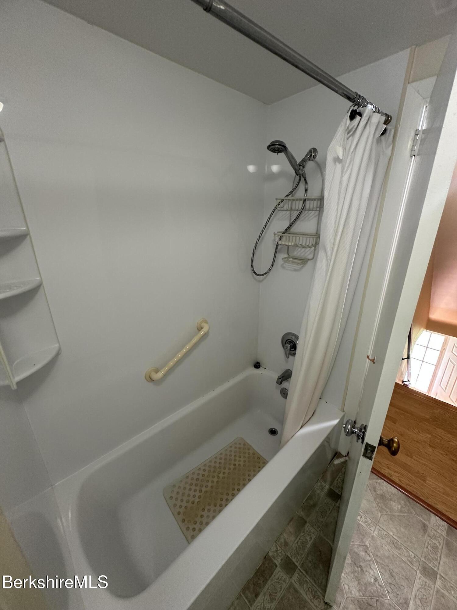 40 Stringer Avenue Lee, MA 01238 - Photo 22 of 63 IMG_4047