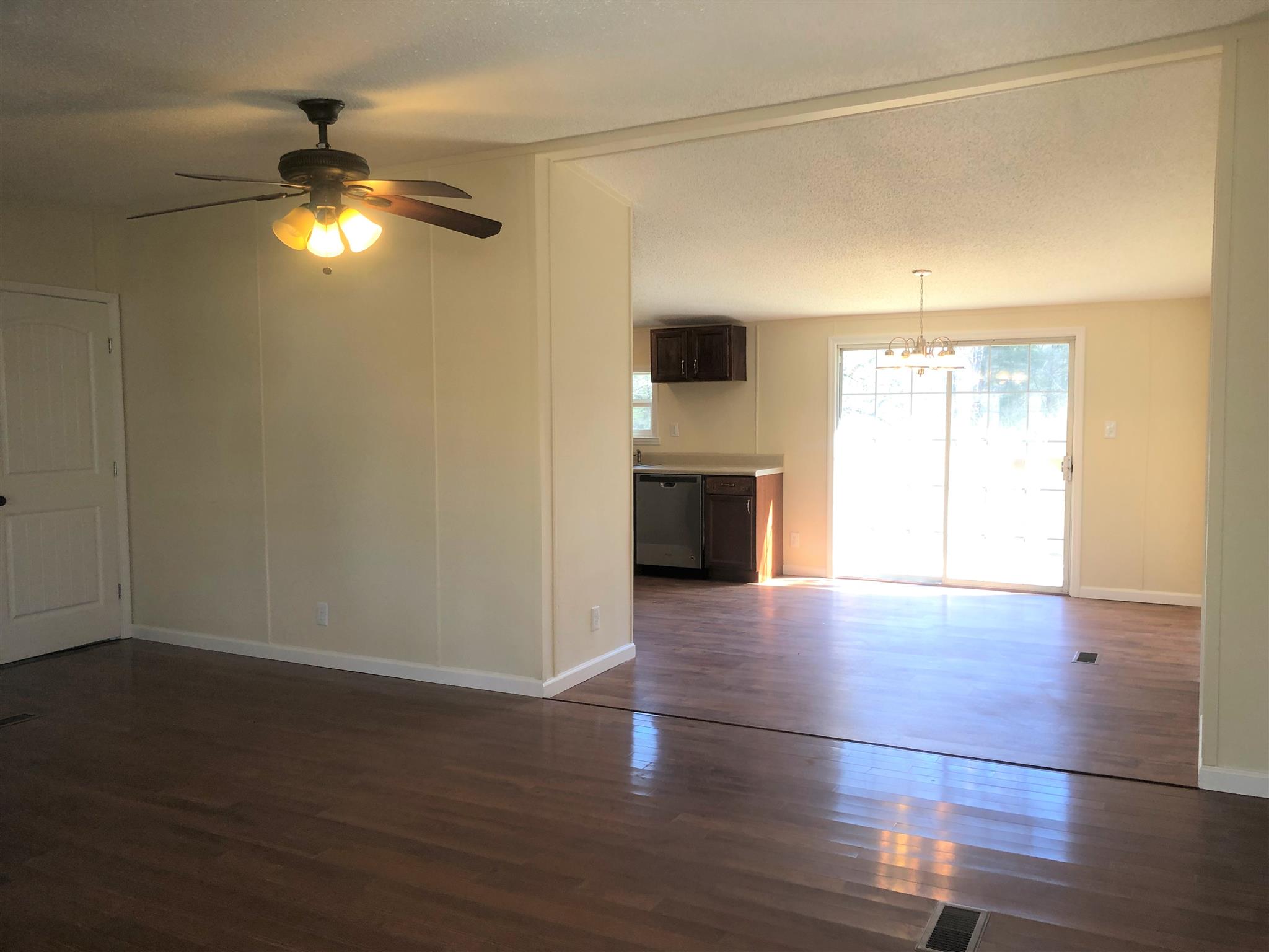 105 Miller Hill Road Manchester, TN 37355 - Photo 2 of 20 Hardwood floors in the livingroom