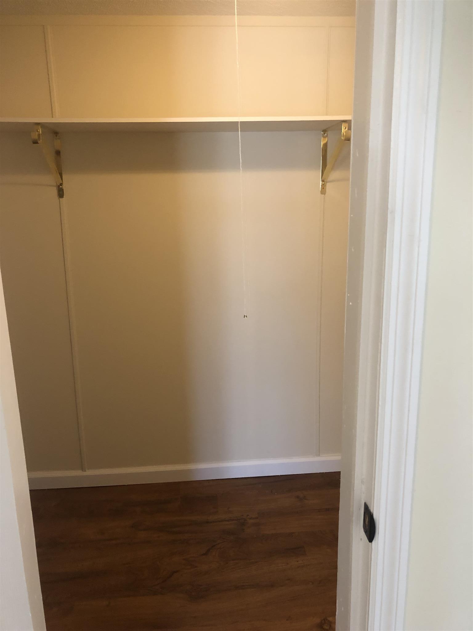 105 Miller Hill Road Manchester, TN 37355 - Photo 11 of 20 5x7 Walk in closet