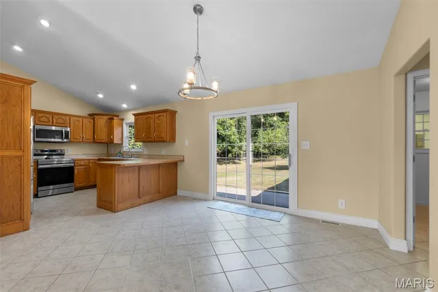 $425,000 | 454 Meier Lake Drive, Jackson, MO 63755