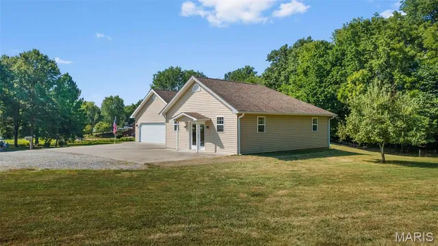 $425,000 | 454 Meier Lake Drive, Jackson, MO 63755