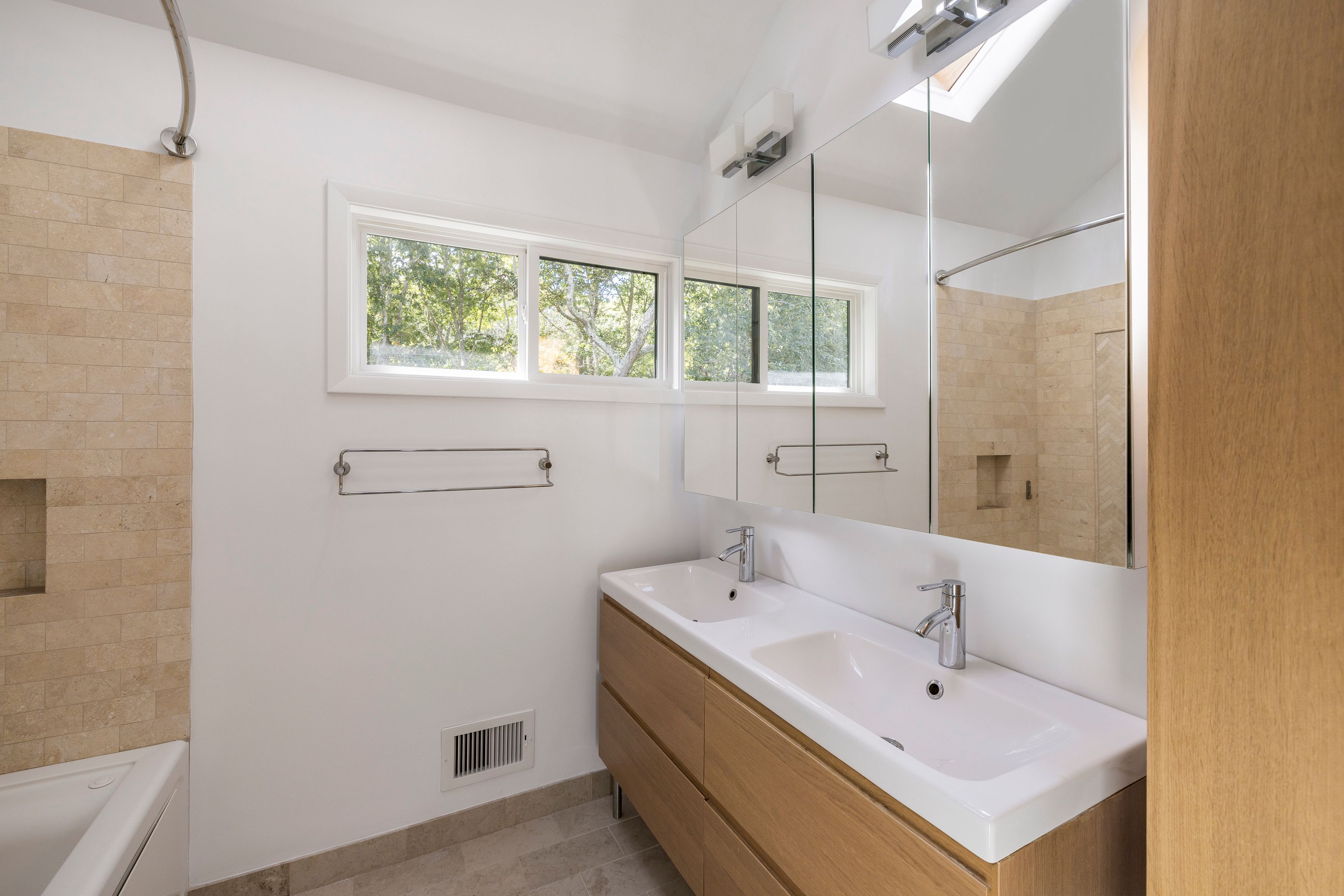 9 Rivers Road East Hampton, NY 11937 - Photo 14 of 18