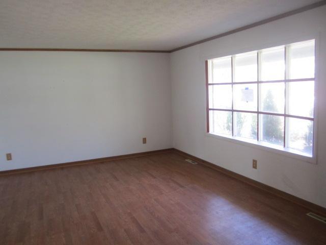249 Hermitage Road Columbus, OH 43230 - Photo 3 of 10