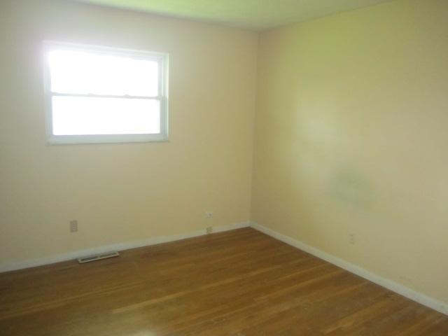 249 Hermitage Road Columbus, OH 43230 - Photo 5 of 10
