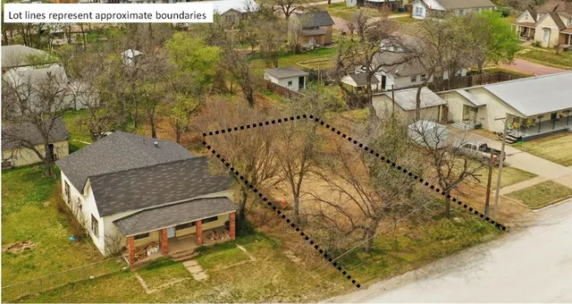 $14,999 | 904 Ave H, Cisco, TX 76437