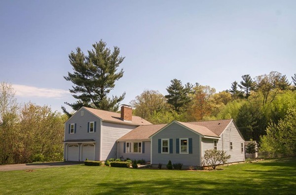 105 South Spencer Road Spencer, MA 01562 - Photo 2 of 23 Gallery Image 2