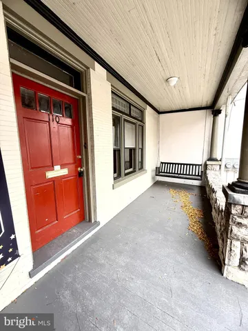 $2,200 | 110 West Pomfret Street, Carlisle, PA 17013