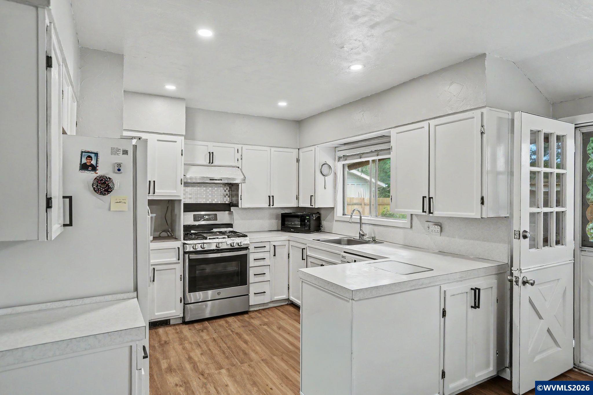 6995 River Road Northeast Keizer, OR 97303 - Photo 13 of 50