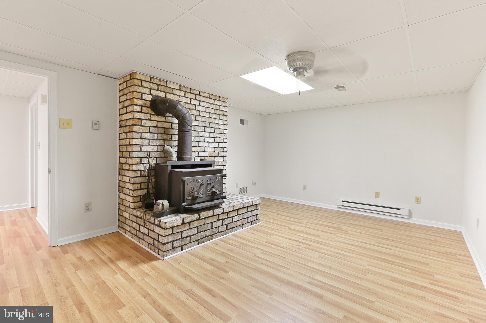 1757 Gablehammer Road Westminster, MD 21157 - Photo 39 of 59 LL Family Room