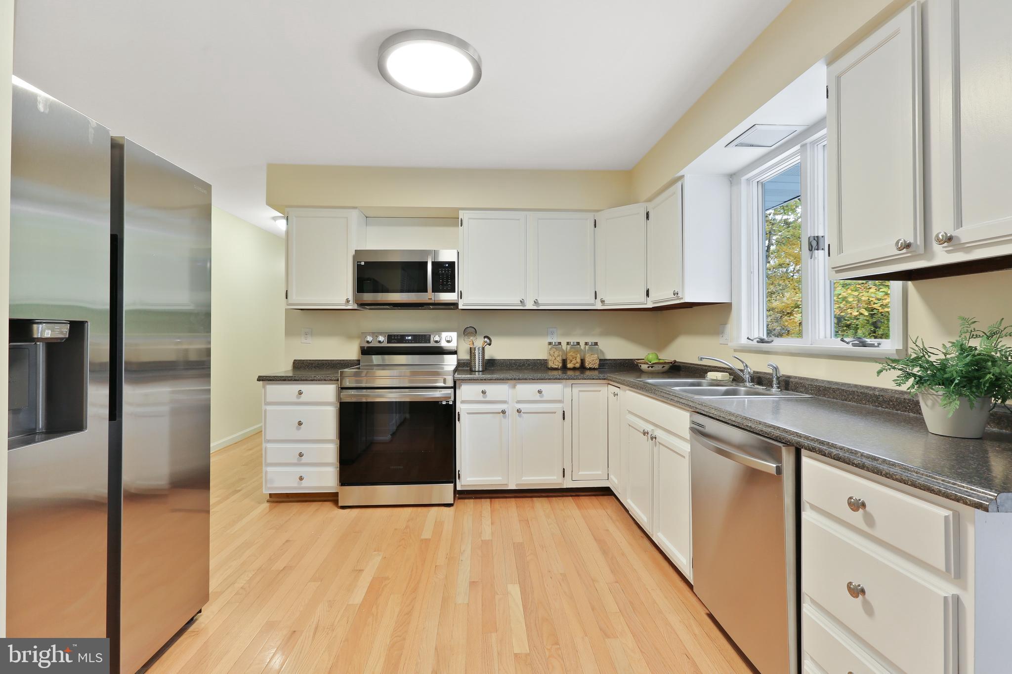 1757 Gablehammer Road Westminster, MD 21157 - Photo 10 of 59 New Granite Counters