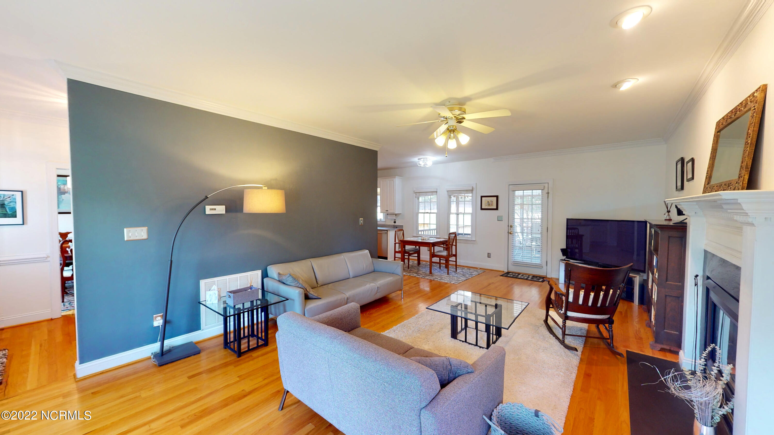 93 Austin Pond Road Clayton, NC 27520 - Photo 6 of 51 B b Living