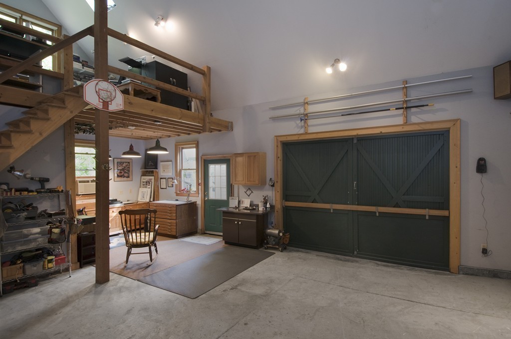 37 Morses Pond Road Wellesley, MA 01760 - Photo 14 of 16