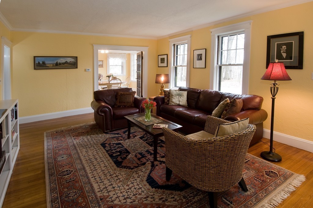 37 Morses Pond Road Wellesley, MA 01760 - Photo 8 of 16
