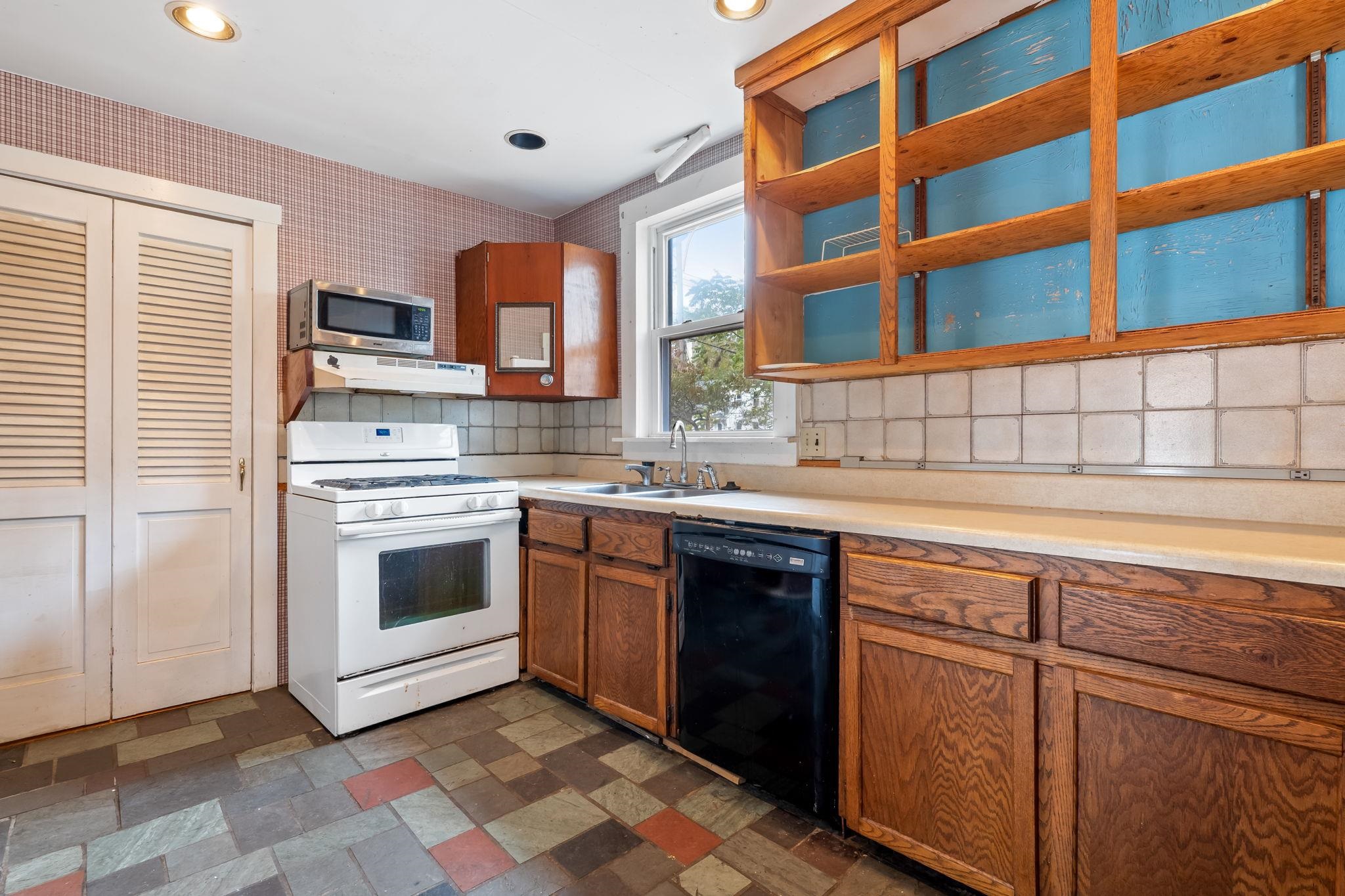 33 Spruce Street Concord, NH 03301 - Photo 11 of 38