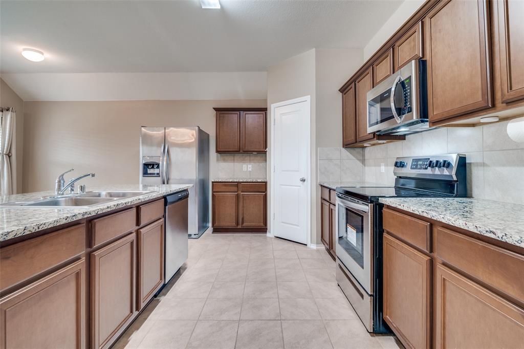 3210 Emerson Road Forney, TX 75126 - Photo 4 of 34