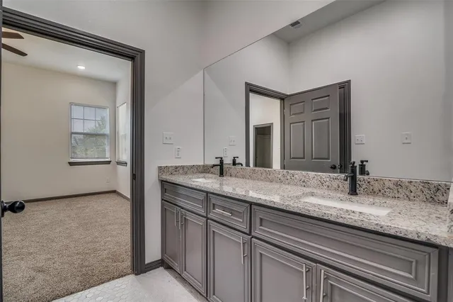 $299,500 | 701 Lakeland Drive, West Tawakoni, TX 75474