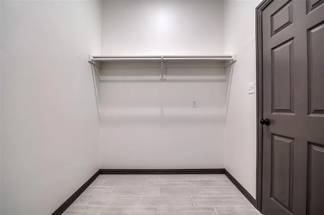 $299,500 | 701 Lakeland Drive, West Tawakoni, TX 75474