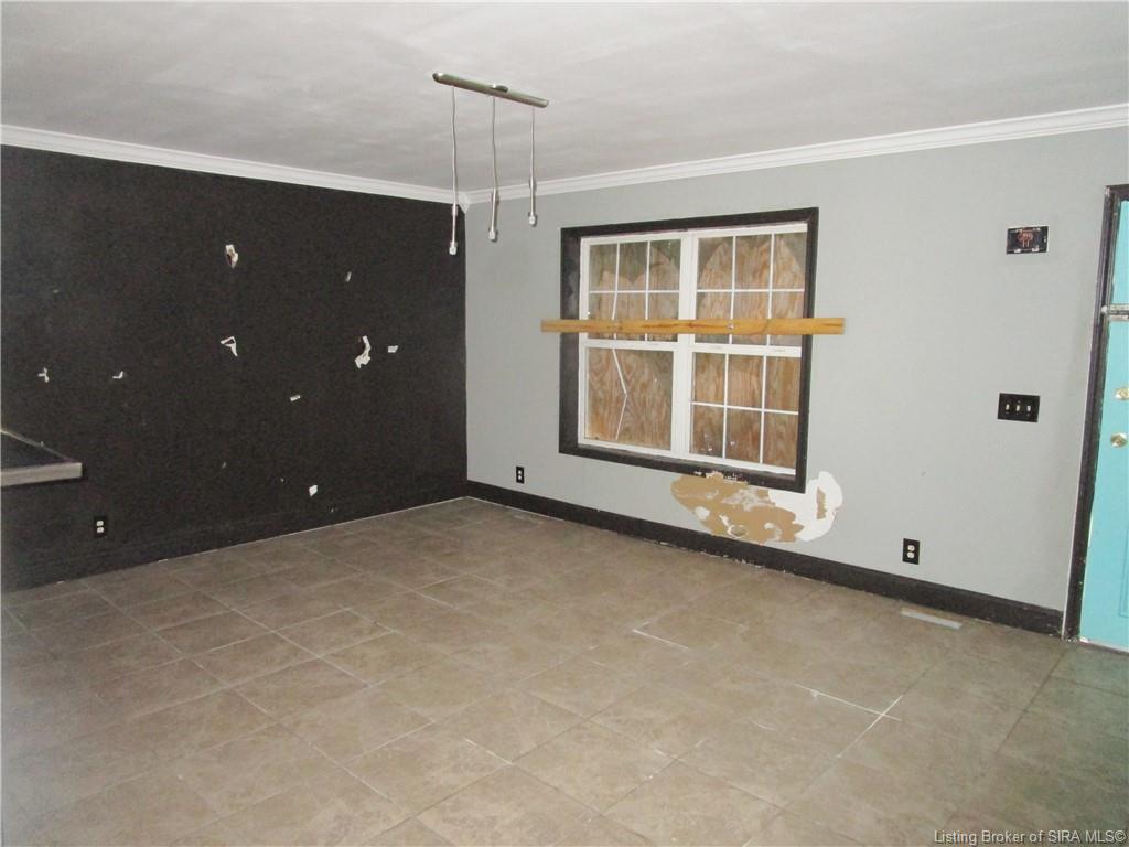 8039 Elizabeth New Middletown Road Southeast Elizabeth, IN 47117 - Photo 12 of 27 Gallery Image 12