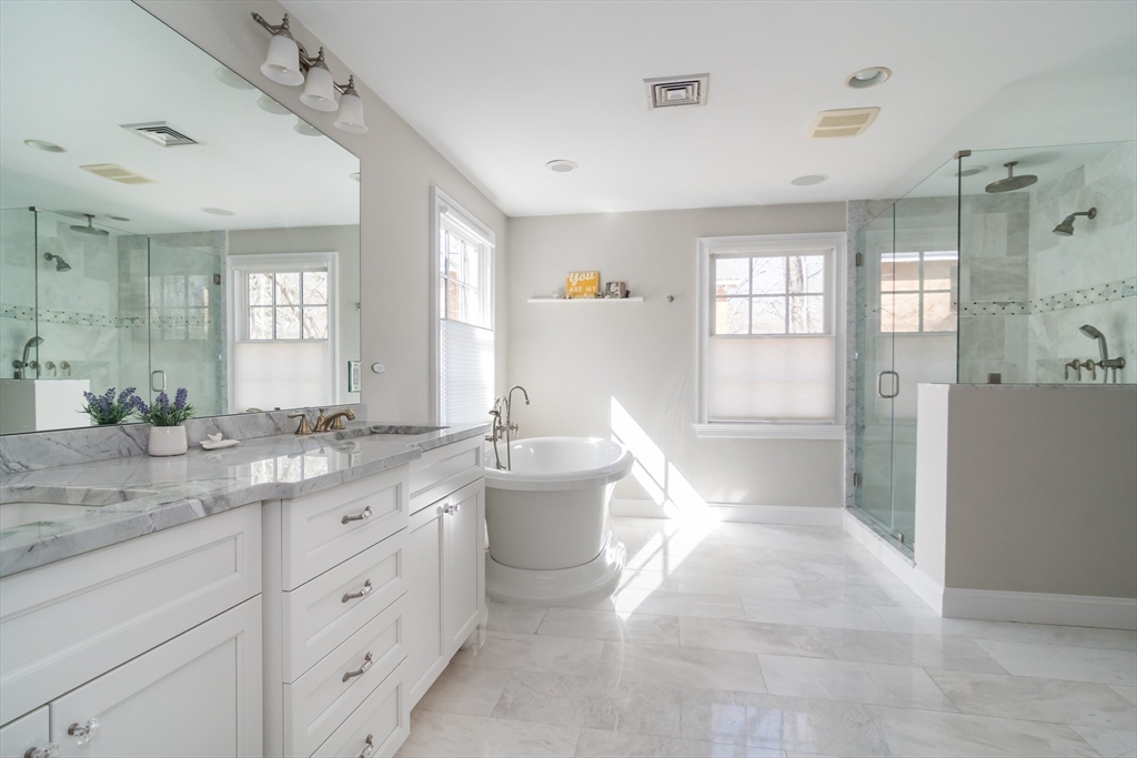 202 Bristol Road Wellesley, MA 02481 - Photo 14 of 29