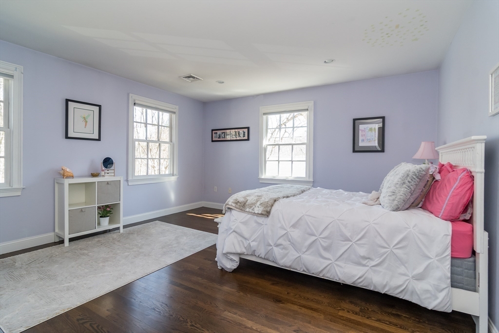 202 Bristol Road Wellesley, MA 02481 - Photo 16 of 29