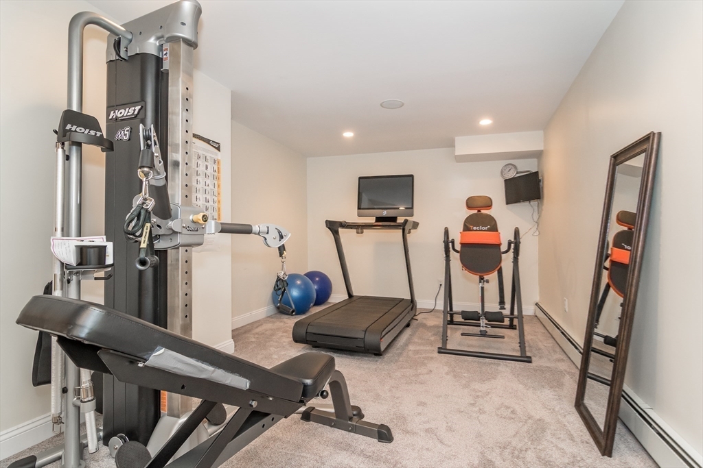 202 Bristol Road Wellesley, MA 02481 - Photo 21 of 29