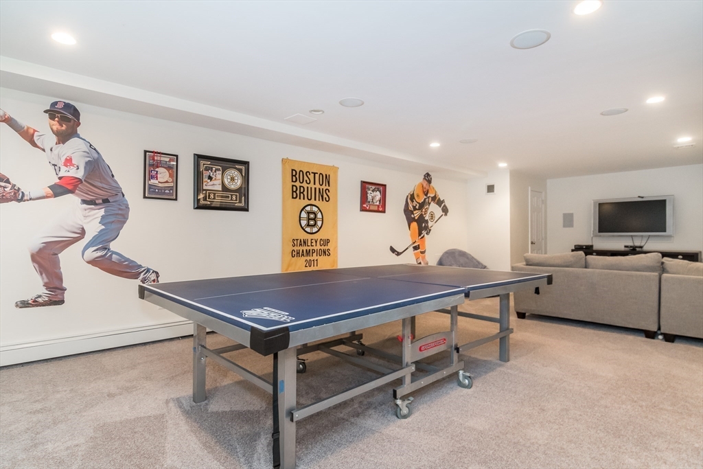 202 Bristol Road Wellesley, MA 02481 - Photo 23 of 29