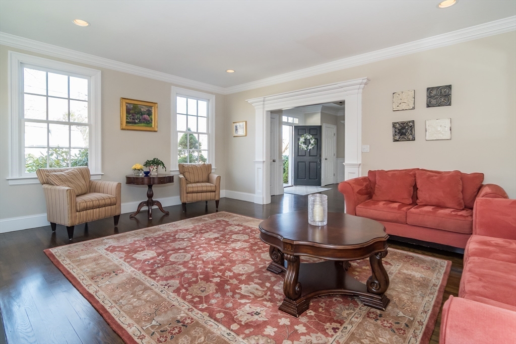 202 Bristol Road Wellesley, MA 02481 - Photo 10 of 29