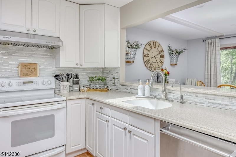 95 Balsam Road Wayne, NJ 07470 - Photo 8 of 20