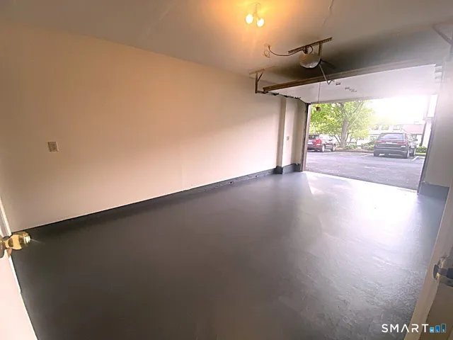 $2,650 | 27 Crows Nest Lane, Unit 4B, Danbury, CT 06810