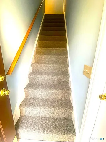 $2,650 | 27 Crows Nest Lane, Unit 4B, Danbury, CT 06810