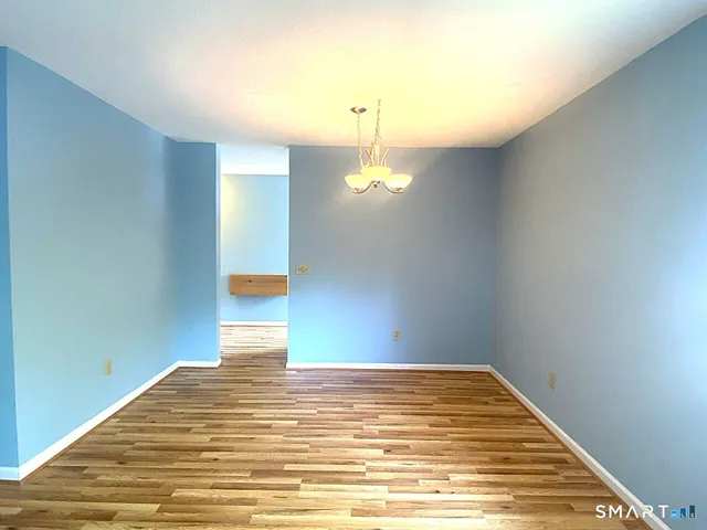 $2,650 | 27 Crows Nest Lane, Unit 4B, Danbury, CT 06810